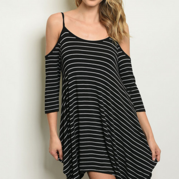 Asymmetrical tunic Dress - Picture 3 of 3